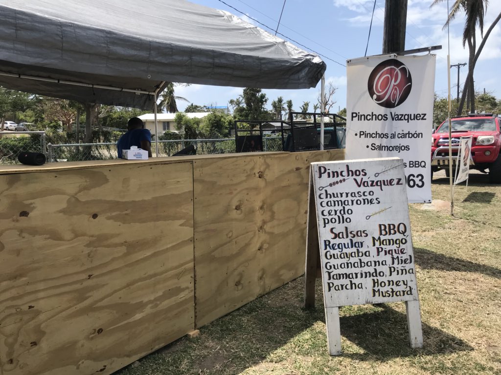 yaznier's tweet photo. pinchos de churrasco, pollo, cerdo y camarones. 
salsas exóticas!
hablando real saben súper cabrones, deberían visitarlos.
ubicados en Bo. Pozuelo, Guayama PR https://t.co/5IdLhUg4Oh