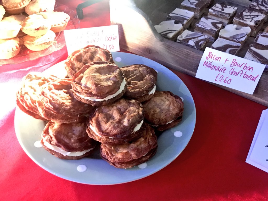 MeatsBeatsFest's tweet photo. When you can’t choose between the @TastyBunsBakery Bacon &amp; Bourbon Millionaire Shortbread or the Peanut Butter &amp; Salted Caramel Cookie Sandwich (gf) 🤔 Just gotta have both then! 🤤 https://t.co/7IIEBVf8l0
