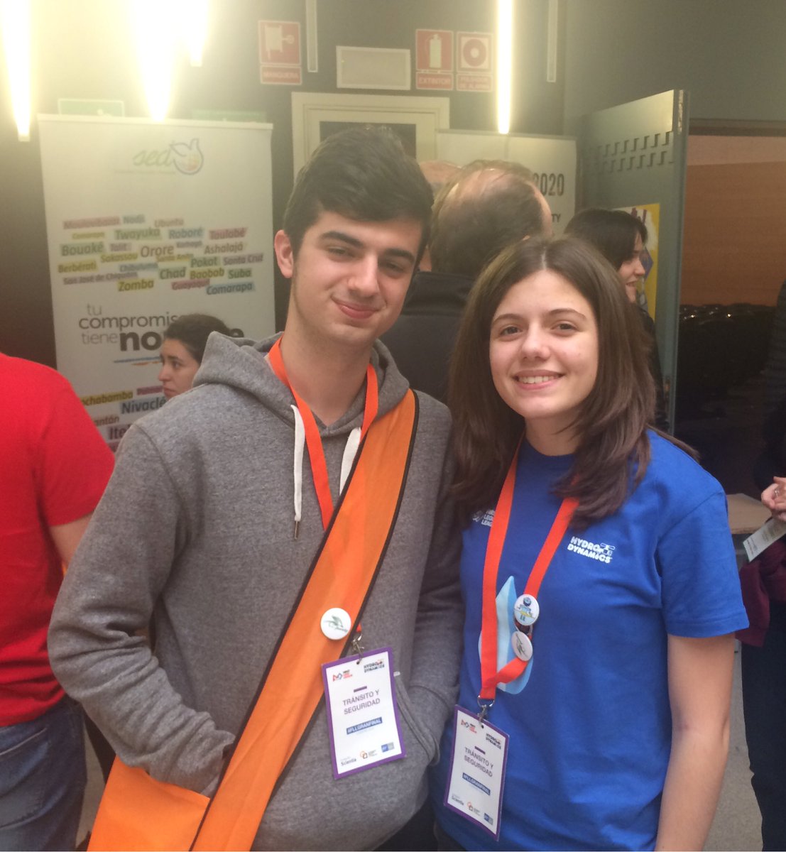 beg_MaisuAritz's tweet photo. Batxiko ikasleak be #FLLGRANFINAL -en izan dira #flleuskadi -ko bolondres moduan!!! 

#APS
#IZP
@Zerbikas 

@Begonazpiikas 
@Innobasque https://t.co/cwCgj8Tq8D