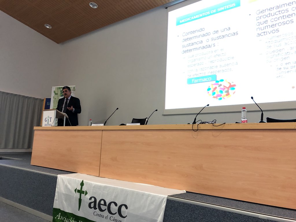 Fernando Losa nos habla de lo bueno y lo malo de las terapias naturales. XVIII jornadas sobre salud de la Mujer en Tomelloso.