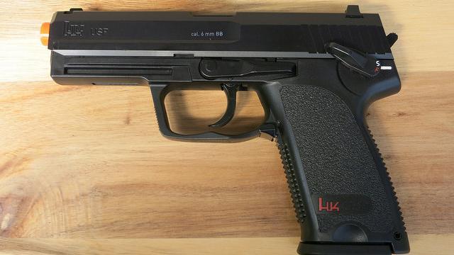 MLGA2016's tweet photo. Can you believe there's people out there who want to give cops a monopoly on gun access? https://t.co/xGH0t0hcUJ https://t.co/MWWH7LY0sn