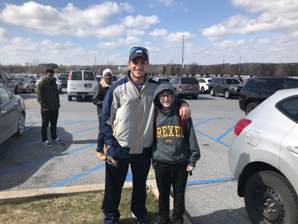 timotoole11's tweet photo. Take Sean to PIAA states for his birthday and he finds a Drexel wrestler #DragSwag #FutureDragon #VerbalCommitmentNow https://t.co/J7vdozzuKz