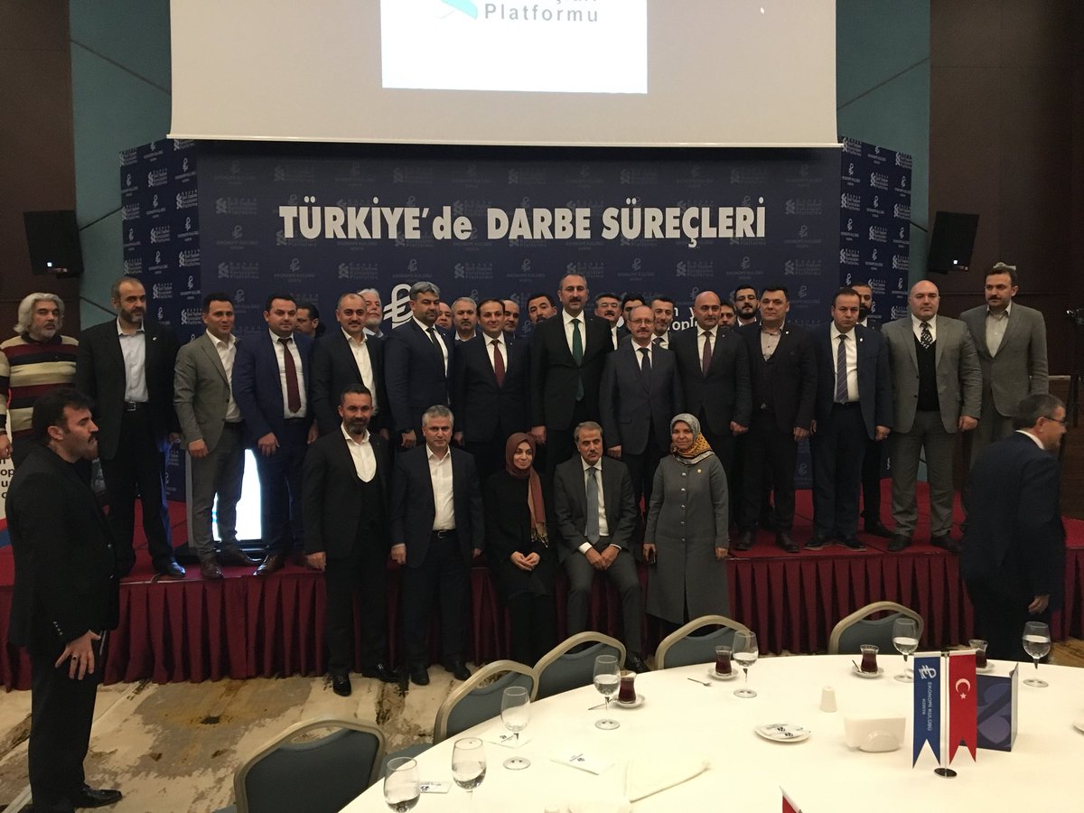 Konya STK Platformu ve Ekonomi Kulübü Konya Şubemizin ortaklaşa düzenlemiş olduğu programımızda Adalet Bakanımız Sayın <a href="/abdulhamitgul/">Abdulhamit Gül</a> beyden Türkiye'de Darbe Süreçlerini dinledik.