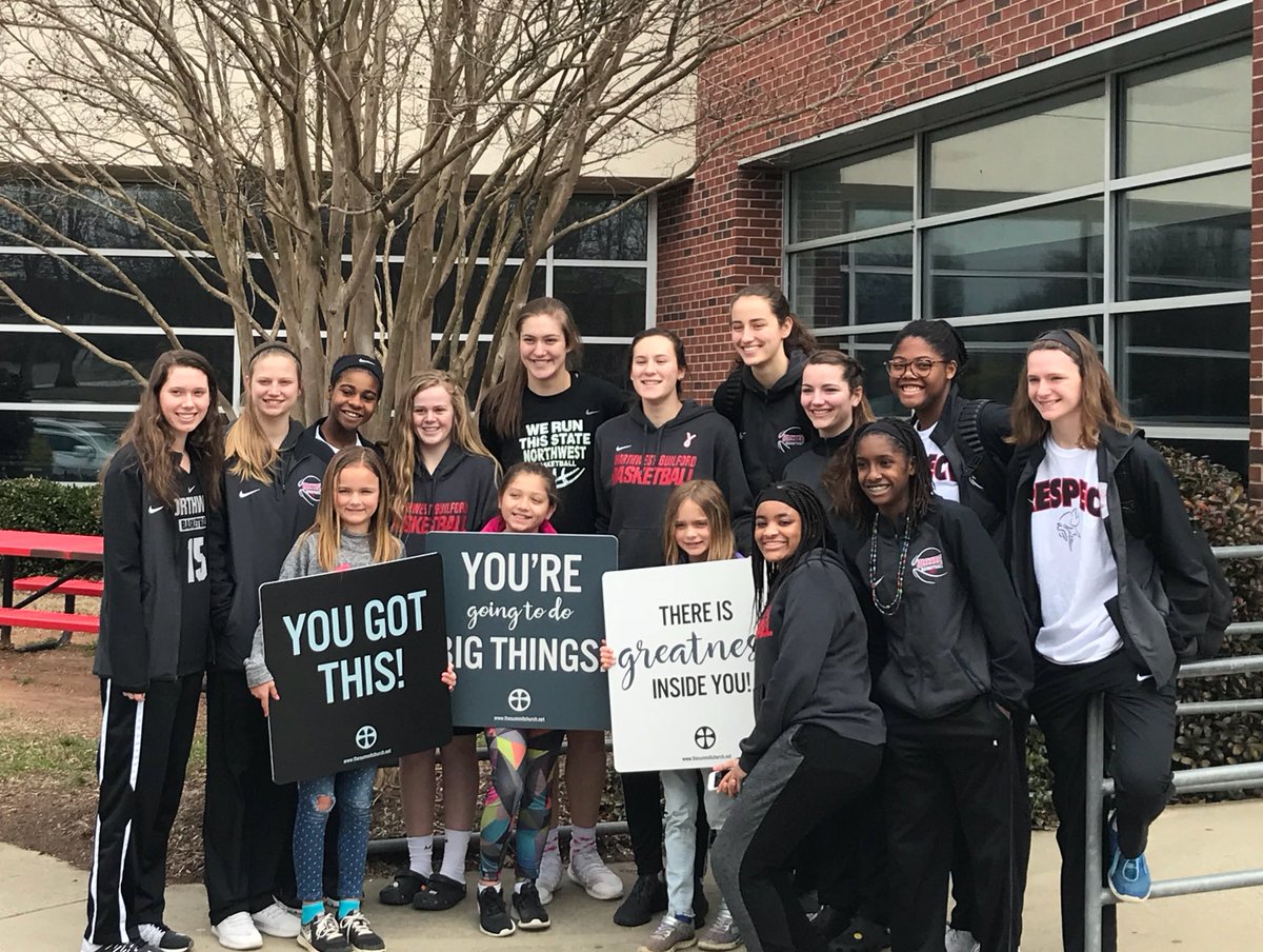 AndyCook10's tweet image. Good Luck Lady Vikings!!! #ForNW #Community @TheSummitOR @NWGHS