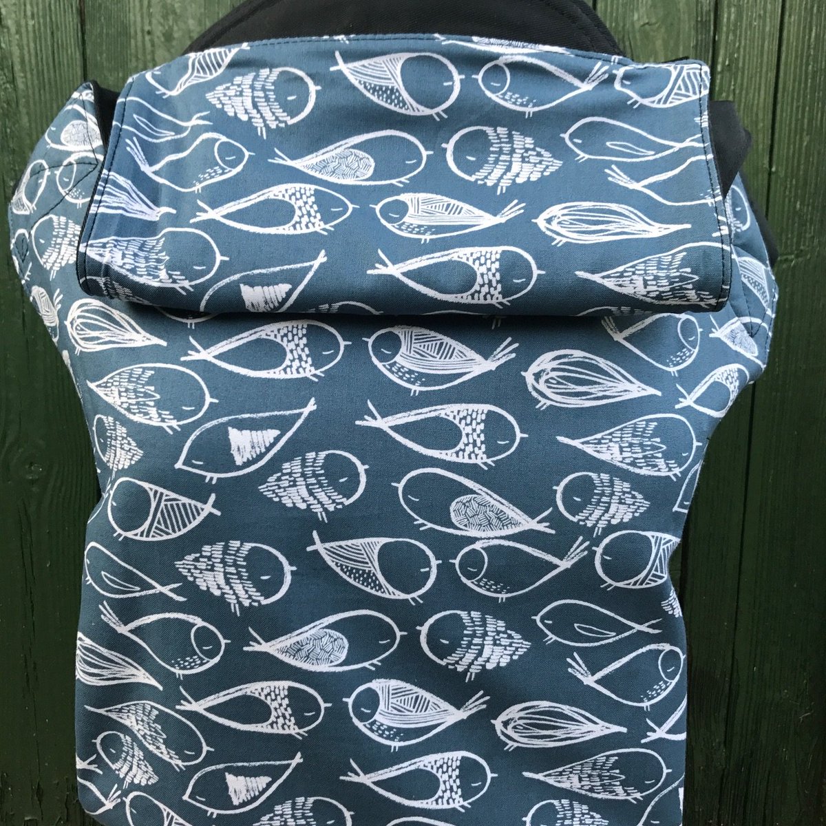 Integrababy's tweet photo. Let us introduce you to our Bird Song... #integrababy #babycarriers #walkingcuddles #carryyourbaby #babywearing #birds https://t.co/SNzhZh9ADp https://t.co/shUbTVnNCJ