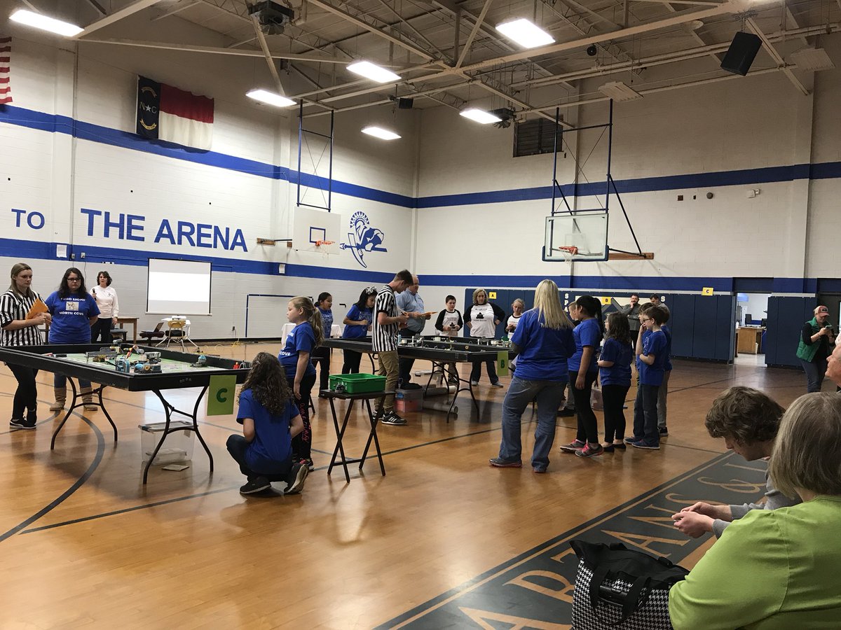 DDKirkpatrick1's tweet photo. So proud of @nebo_bear_den RoboBears for their teamwork at the LEGO Cyberkids Robotics Competition! #cheerforeachother Special thanks to Ms. Davis and Ms. Dayton as #advisors @McDowell590 #McDowellInspires https://t.co/fJEUt4AOFg