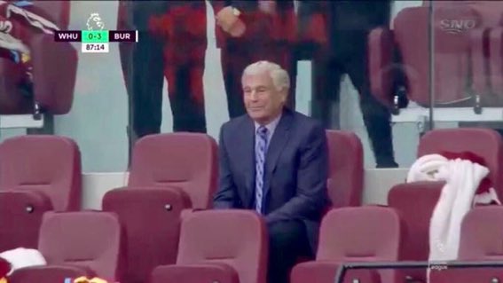 WHUFC_News's tweet photo. Heartbreaking https://t.co/HGBkOlkEEg