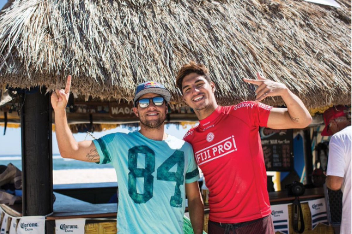 flaviodilascio's tweet photo. Maioria na elite, Brasil tenta voltar ao topo do Circuito Mundial de Surfe, evitando o tri de John John https://t.co/hWLBM7smO9 #SabadoDetremuraSDV #surf #GoldCoast #surfing #SurfingTwitter #RoxyPro https://t.co/2OQuyMrqtp