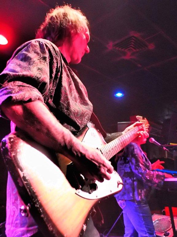 sunburstradio's tweet photo. Cool VIC guitar man! https://t.co/FPO8BVF3LM