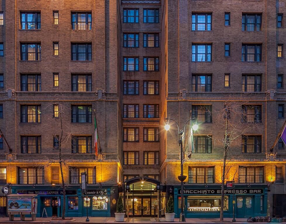 genemurphy's tweet photo. This Monday it’s the annual #TechMeetChat - Irish tech meet up in #NewYork! Come on over and say Hi this Monday 12th March @FitzpatrickNYC Grand Central Wheel Tapper Bar from 6pm supported by @bankofireland. Grab your free ticket here:
https://t.co/3erKN3UvEJ https://t.co/GBDyhkhp8u