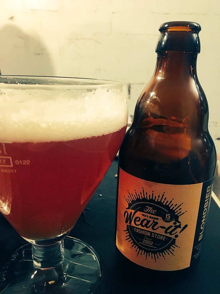 meneerdewilde's tweet photo. Lekker blond hoor, @Friesland68! #wearitfashionstore #rosmalen #blondbier https://t.co/K8TPZIsBeE