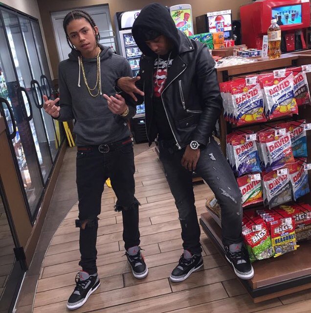 mcf_charmin_'s tweet photo. Me and bro @mcf_smooth on the set of my new video wicked off of my debut mixtape YOURS TRULY coming soon .. #STAYTUNED 
#UPNEXT 
#BALTIMORESHIT #DMV 
#FUCKWITHME 
#HARDESTINTHECITY 
#DONTBELIEVEMEJUSWATCH #MCF #NBF https://t.co/Ij3eyAqEsI