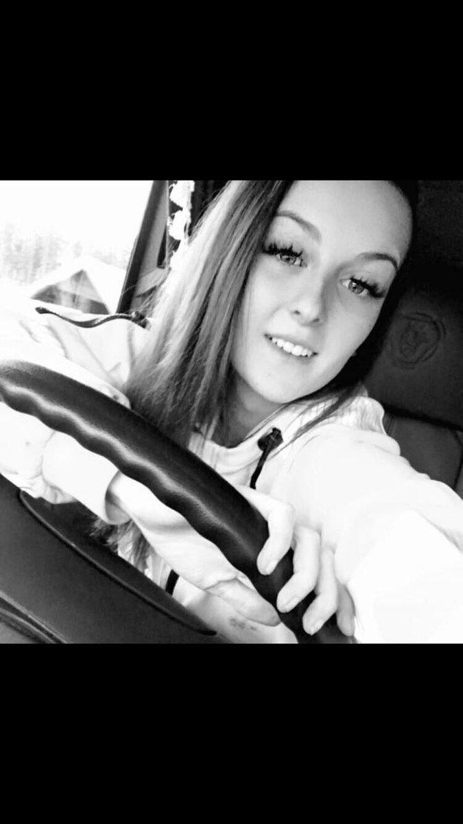 NudeSwedish's tweet photo. madelen paldin visar sig naken https://t.co/ZNIZw9Jzq9