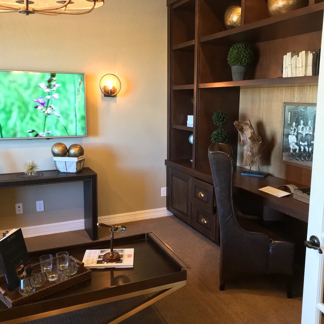 TettoRealty's tweet photo. If only all offices looked this great.
.
#office #officedecor #officespace #officedesign #offices #homeoffice #homeofficedecor #homeofficeideas #realestate #luxuryhome #luxuryrealestate #tempe #tempeaz #chandler #chandleraz #gilbert #gilbertaz #phoenix #phoenixaz #mesa #mesaaz https://t.co/VOQiEha6d5