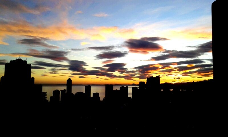 RaulAlvarezGal1's tweet photo. Enjoy the sunset in our Suite The Level!!!#MeliaBenidorm https://t.co/rLdk5KGYmw