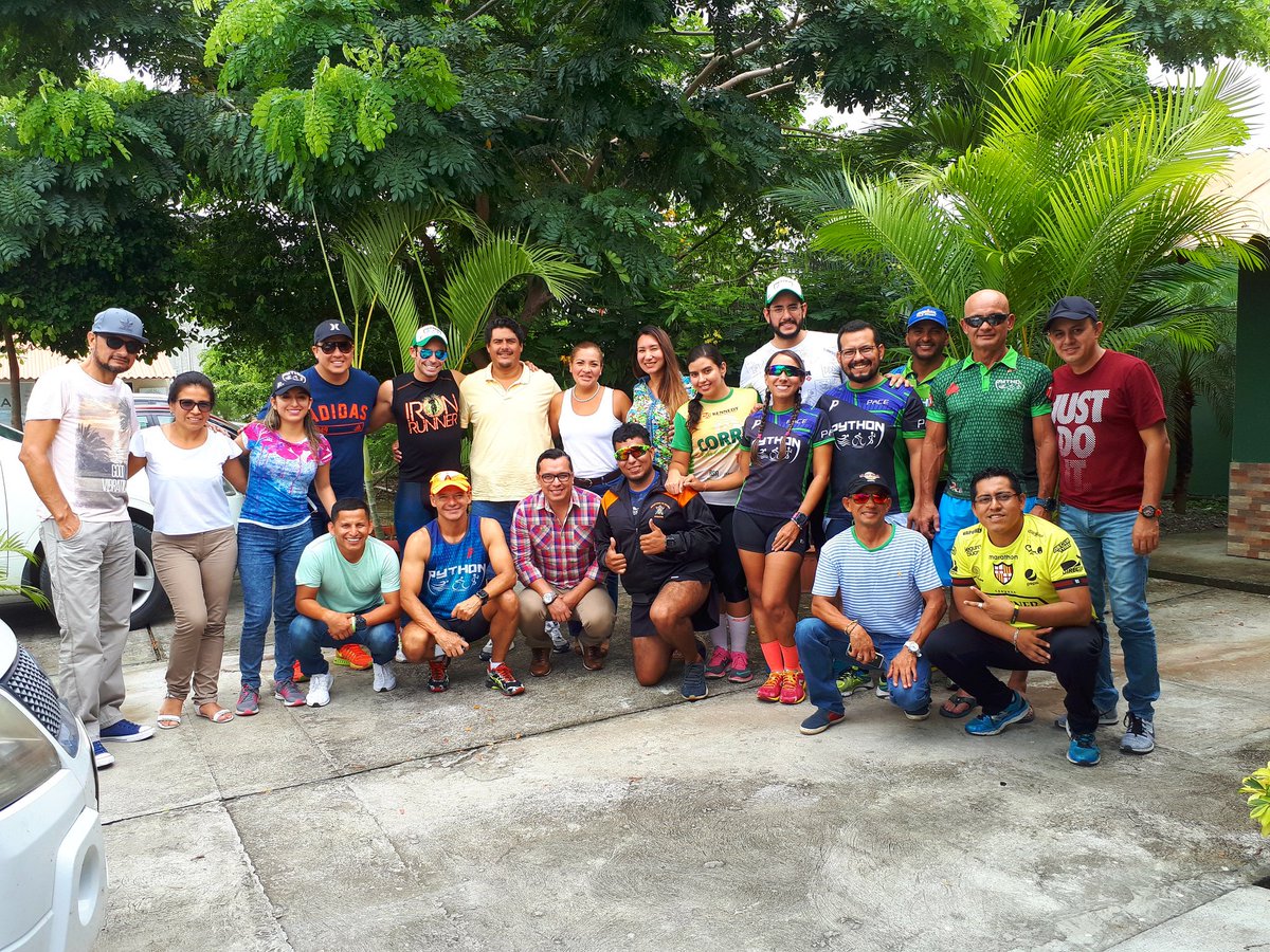 JuanJose_J4's tweet image. #PythonTeam @antonella_navas @jcizquierdo