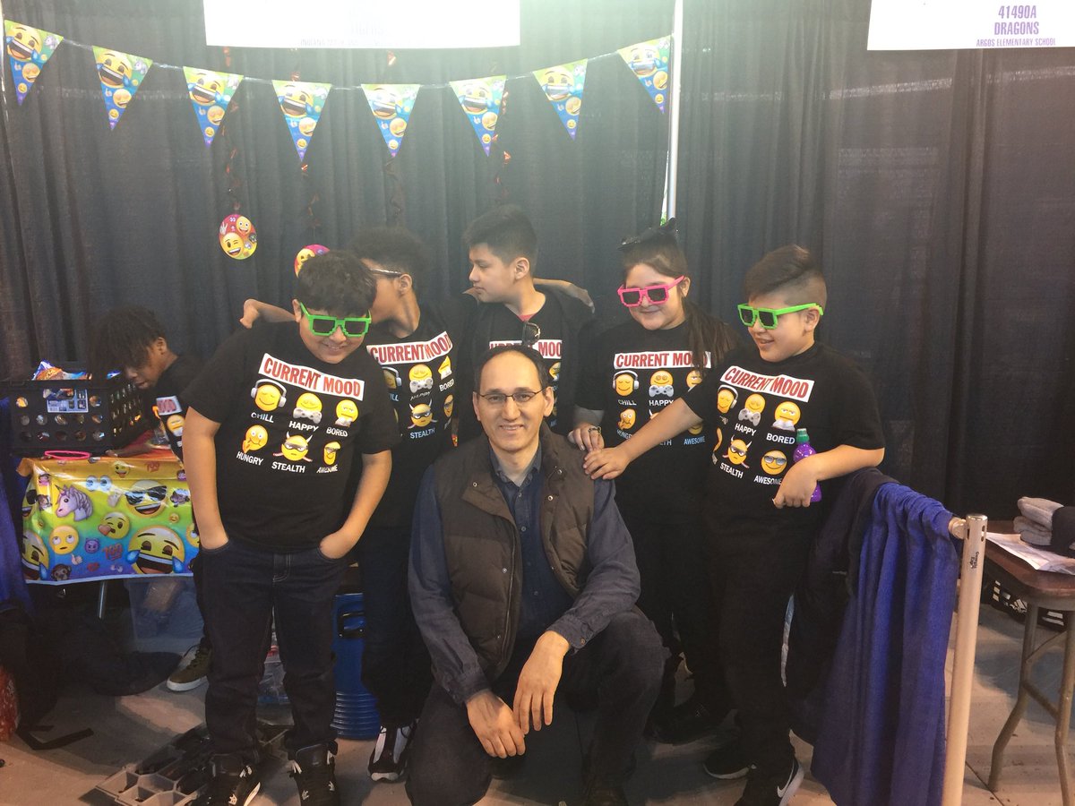 imsatigers's tweet photo. IMSA West and North teams are competing at the Vex Robotics State finals today! https://t.co/XxB8sRbfFO