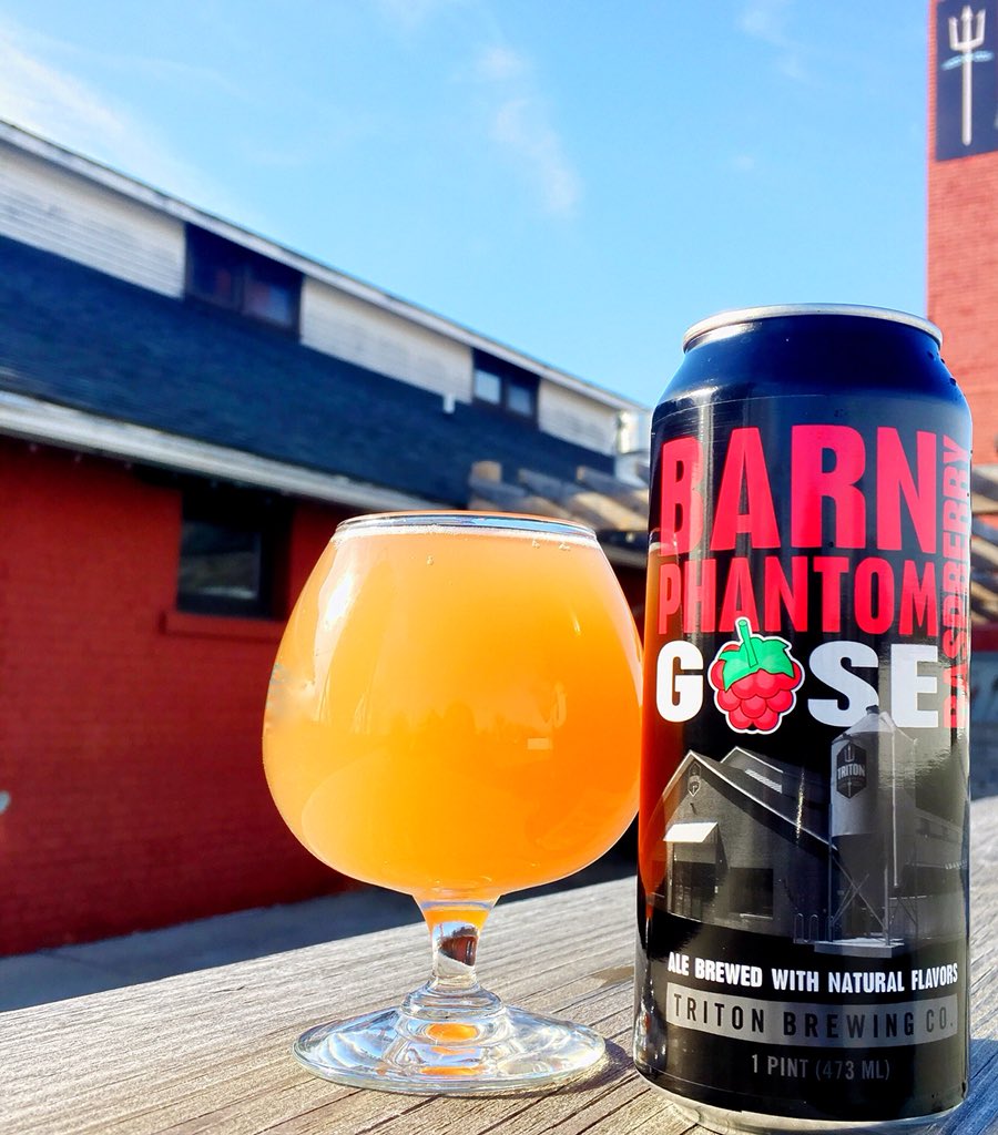 TritonBrewing's tweet photo. It’s a gorgeous day outside! Call a friend and join us for a bite and pint or two at the Bistro! We’ve a brew for you whatever your mood. Want a taste of spring? Grab a #BarnPhantomGosewithRaspberry Fancy something dark? Say “hello” to “our little friend” #AlePacinoMocaccino https://t.co/Bwa2ikoW4T