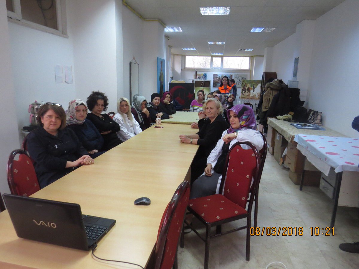cengiz_kiyak's tweet photo. “#AFAD” #Serdivan Halk Eğitimi #Merkezi #Sermek Kursiyerlerimize “Afet #Bilinçlendirme Seminerleri”#Devam Etmekte. https://t.co/mfoswIvgjo