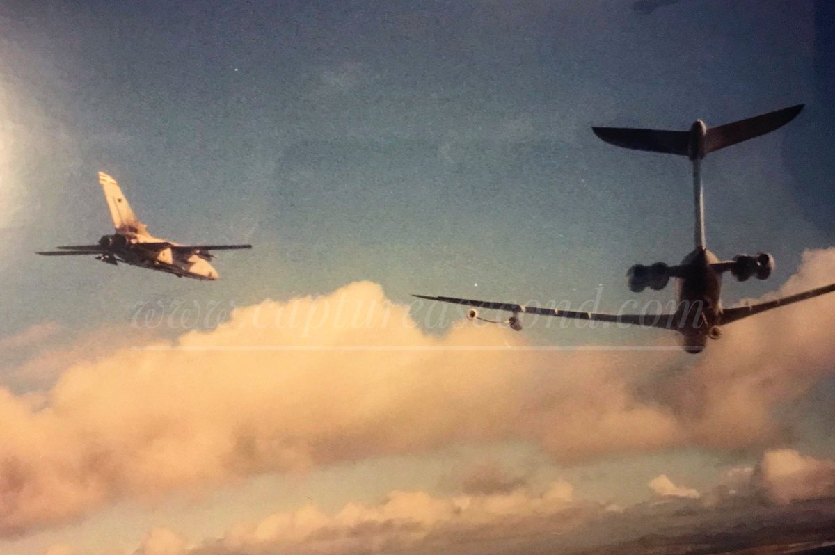 F3 and VC-10, Falkland Islands, 2000. #raf #tornado #vc10 #avgeek #captureasecond <a href="/FalklandsGov/">Falkland Islands Gov</a> <a href="/falklands_utd/">Falkland Islands</a>
