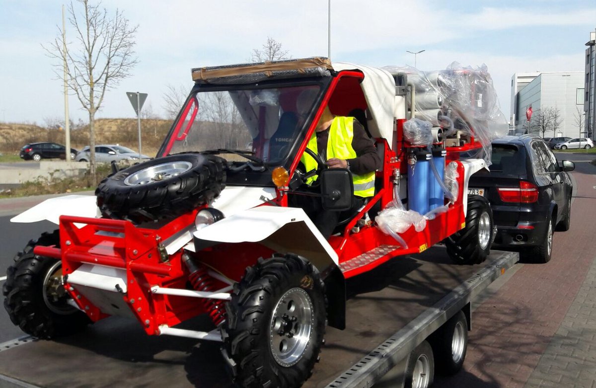 log_water's tweet photo. When you need water with @who standards everywhere in the world, use the Logwater Truck #Savelifes #watertreatmentplant #cleantech #savechildren #waterforeveryone #waterislife #logwatertruck #logwater #naturaldisaster #remotecommunity #rescue #emergency #emergencysituation https://t.co/K0yysEnCPz