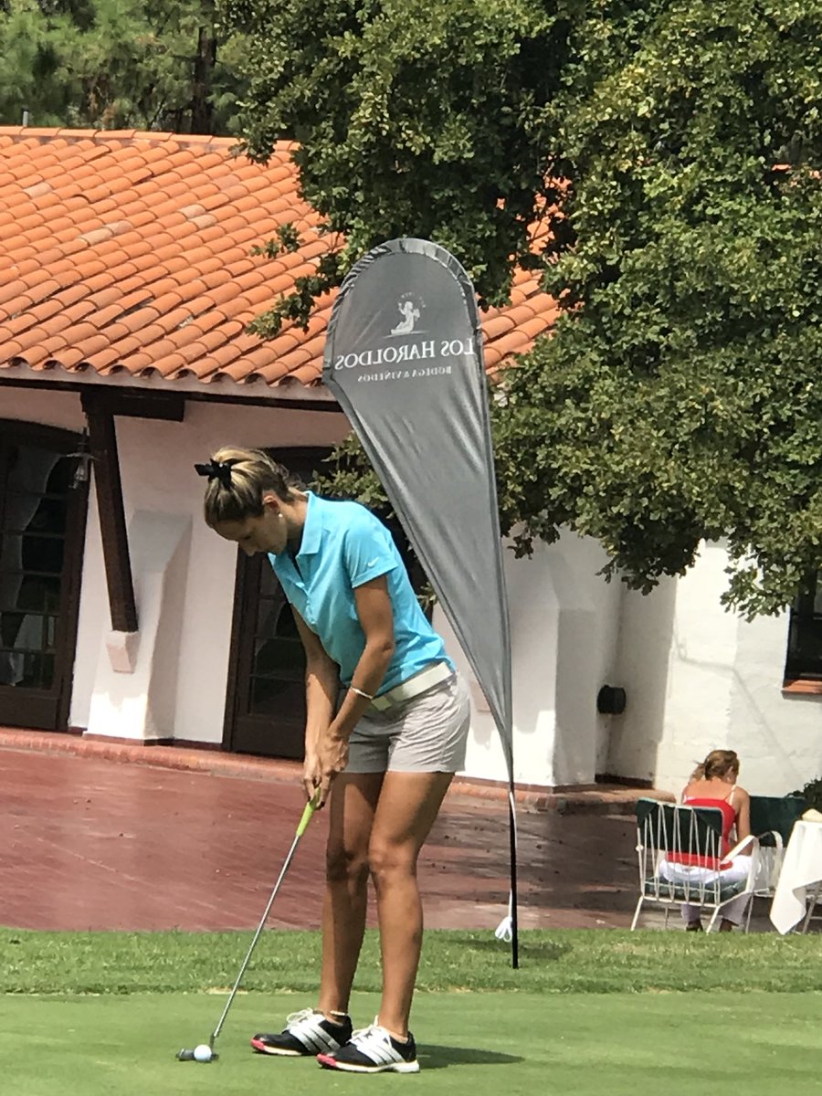 MarceMitchell's tweet photo. @LosHaroldos presente en el #TorneoVendimia2018 en el @GolfClubAndino https://t.co/5h7qqHcgs9