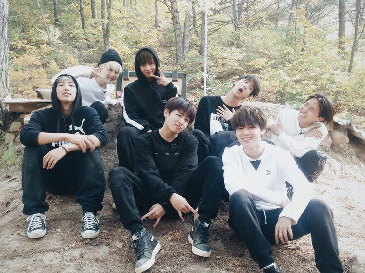 _nastya_bn_'s tweet photo. #BTS #BTSRU
#WeLoveYouSeokjin
"BTS без одного участника - не BTS..."
Любите каждого.
Они все заслуживают этого в равно мере. https://t.co/lUZQOF3oe2