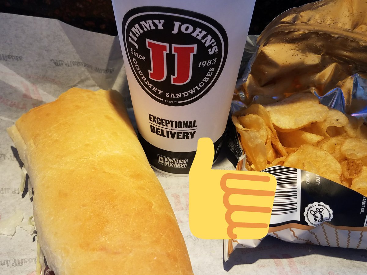 FlorianTomJohns's tweet photo. I look forward to lunch when I attend my weekend class.
#gradclasses #NAU #BigJohn https://t.co/VKezMUU4pu
