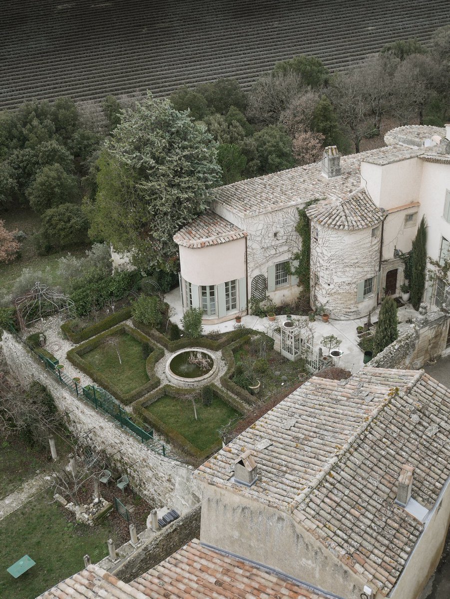 lapartybox's tweet image. Balade dans la Drôme ✨