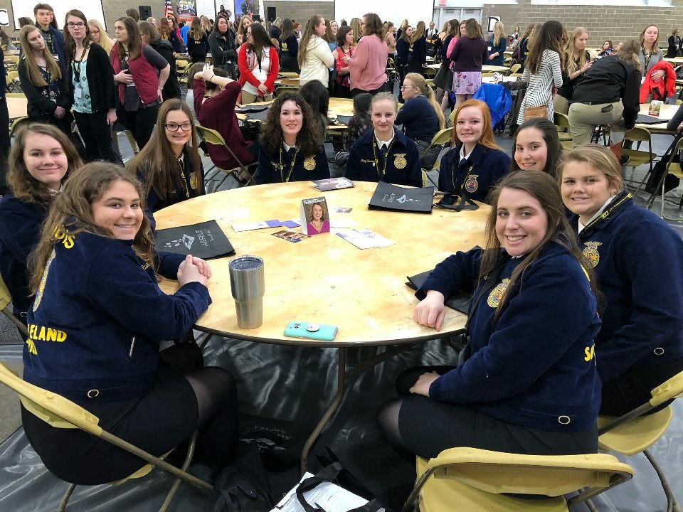 SomHSag's tweet photo. Women from #SLSFFA chapter really enjoyed events from the day including keynote Theresa Rose at #WCFA18! #bobcats432 #WomenInAg https://t.co/2s9PSEKv7f