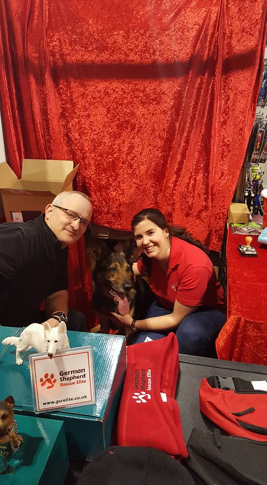 gsrescueelite's tweet image. Day 3 of #crufts has been fabulous, massive thanks to @Davewardell and #FabulousFinn for being our VIP and to the volunteers and dogs for working so hard and to you all for visiting, last day tomorrow and Dave and Finn will be back 1-2pm hall 2 Stand 32a 🐾❤
#Crufts2018
