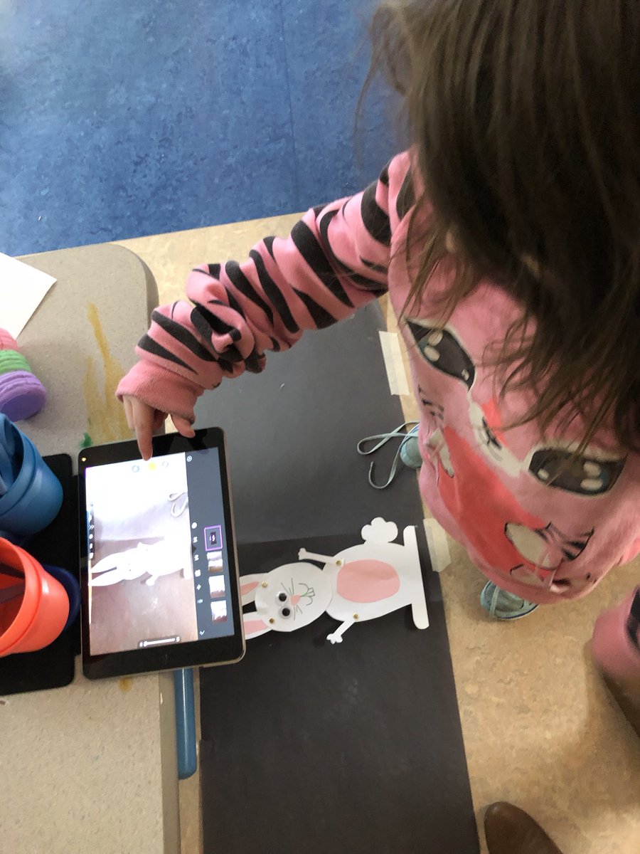 MissBeesTweets's tweet photo. We made our animal research projects come to life using #StopMotion ! Stay tuned to see our final products when we add voiceovers of our research! When #firstgade students become filmmakers 🙌🏼👌🏼 #MakerSpace #STEMeducation #steam https://t.co/qUrc7jBMne