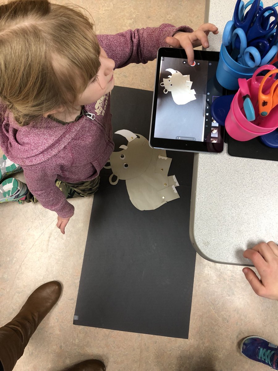 MissBeesTweets's tweet photo. We made our animal research projects come to life using #StopMotion ! Stay tuned to see our final products when we add voiceovers of our research! When #firstgade students become filmmakers 🙌🏼👌🏼 #MakerSpace #STEMeducation #steam https://t.co/qUrc7jBMne