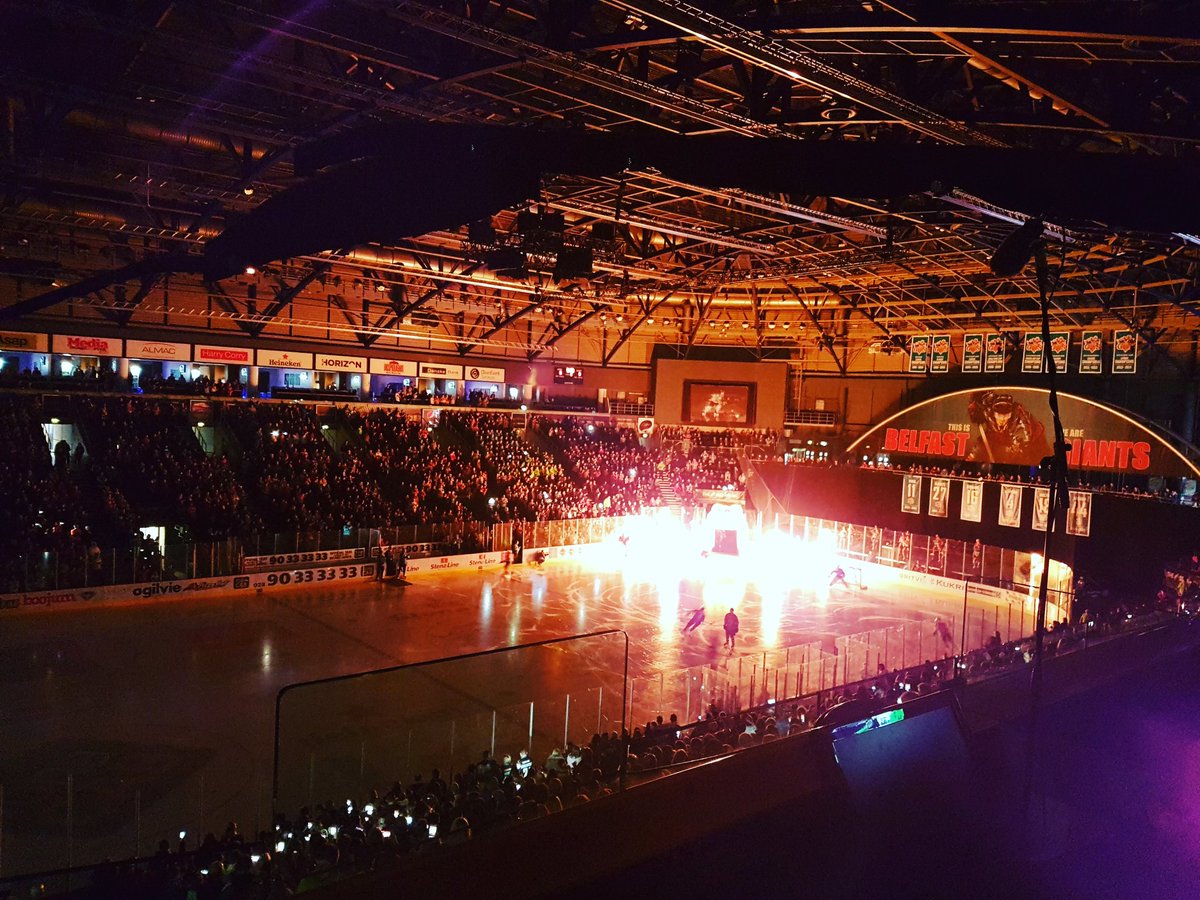 vsteveley's tweet photo. Belfast welcomes home the #CCFINAL18 champions @BelfastGiants! 🔥 https://t.co/UmDa683gwv