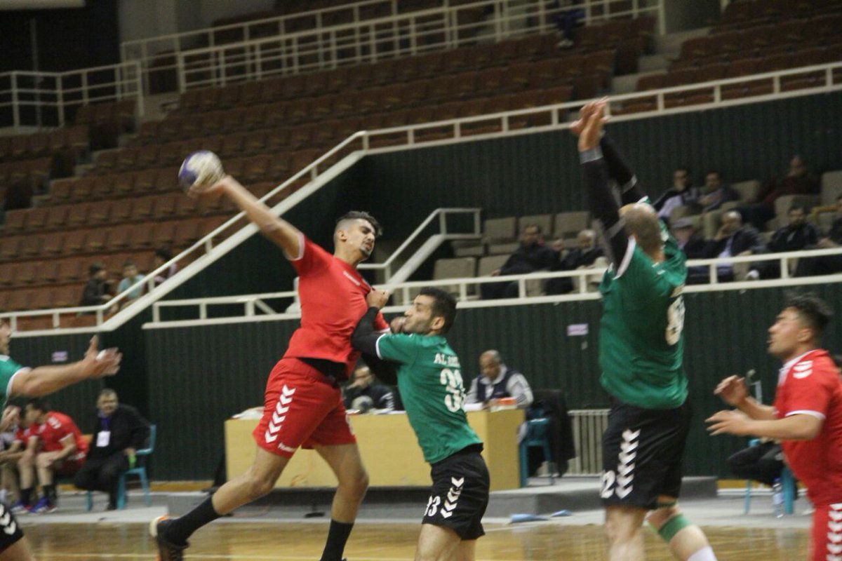 jordanhandball1's tweet photo. دوري الدرجة الأولى

فوز الأهلي على العربي بنتيجة ٢٨ مقابل ٢٧ https://t.co/M1WUGwvCYX
