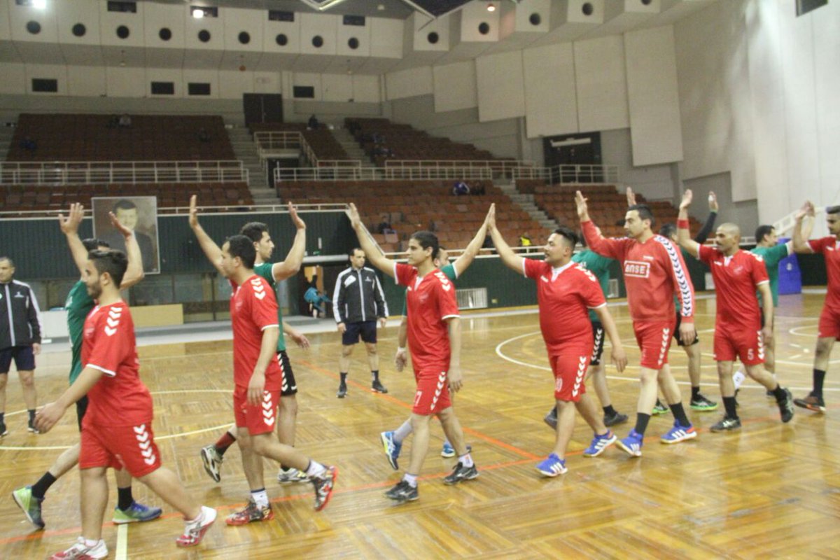jordanhandball1's tweet photo. دوري الدرجة الأولى

فوز الأهلي على العربي بنتيجة ٢٨ مقابل ٢٧ https://t.co/M1WUGwvCYX