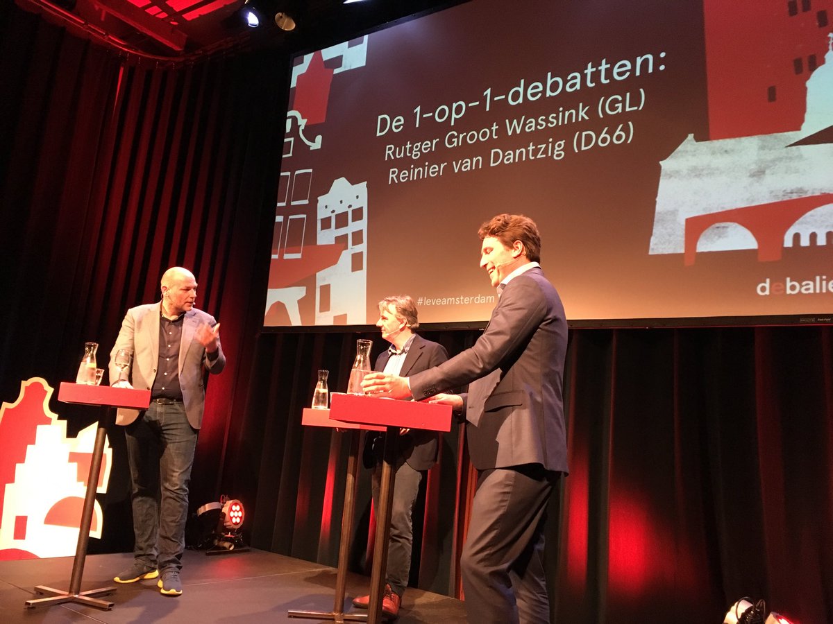 Wie wordt de grootste partij, wat willen voor de stad, wat zijn de verschillen en de overeenkomsten? #d66 vs GroenLinks in De Balie!!  #leveamsterdam