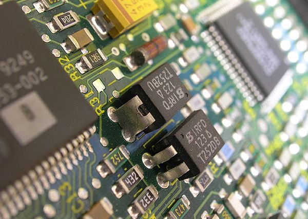 pcbcart's tweet photo. Some engineer-friendly methods to achieve optimal solder joints in BGA SMT Assembly Process https://t.co/MohlOpGjO9 #BGAassembly #PCBAssembly #CircuitCardAssembly https://t.co/WyC6lnCIwK