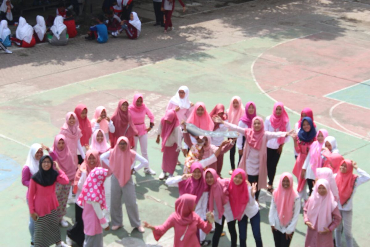 alfita_wahyu's tweet image. Let's fight together #AKASU #Ijat_Crew #suksesUNBK2018