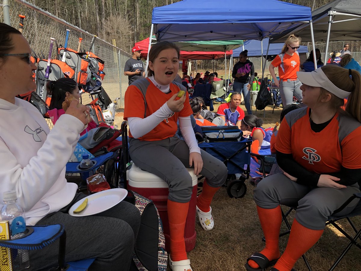 TimBT360's tweet image. Travel Softball starts today in Covington  . My little D ( Dylan) won her game abd had 2 r b i ‘s 👍