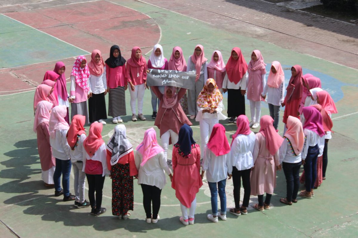 alfita_wahyu's tweet image. Let's fight together #AKASU #Ijat_Crew #suksesUNBK2018