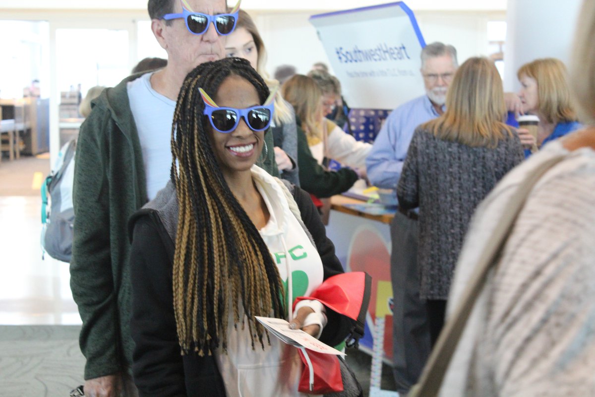 FlySJC's tweet image. SOUTHWEST GOES SOUTH OF THE BORDER: @SouthwestAir began service to Cabo San Lucas/Los Cabos (SJD) Saturday, marking that airline&apos;s first international nonstop from SJC. Passengers on the inaugural flight enjoyed a festive celebration at the gate. Book now: southwest.com
