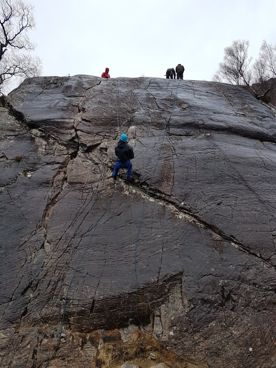 KOutwardbound's tweet image. In the afternoon it was abseiling. Conditions got pretty rough. Thirty mile per hour plus winds, with heavy rain and sleet. Rock face was very slippy. Good job everyone.

#GlenNevis
#ToughItOut
#BraveheartsAll