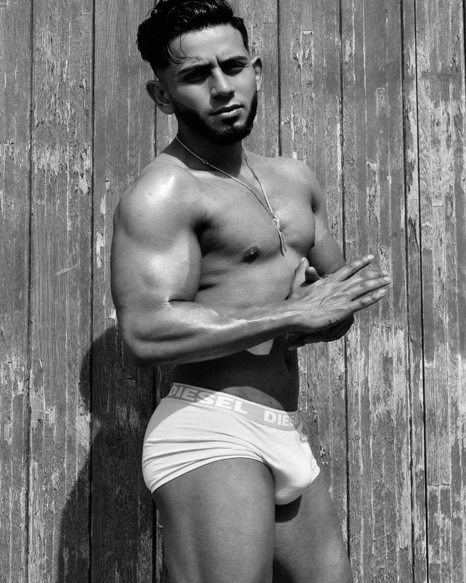 MiLo800's tweet photo. 'Gray' by @milo800 #milo800 #cardio #gym #train #training #photooftheday #health #healthy #instahealth #healthychoices #active #strong #motivation #instagood #determination #lifestyle #diet #getfit #cleaneating #eatclean #exercise https://t.co/YfBukfQxnU