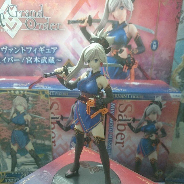 ゲームゾーンr一宮店 בטוויטר Fateグランドオーダー 宮本武蔵さんフィギュア 鞘や握りまで模様がしっかり入ってます 脇 胸に視線をやりながら Fgo 宮本武蔵 Https T Co Vs95dwjjmx