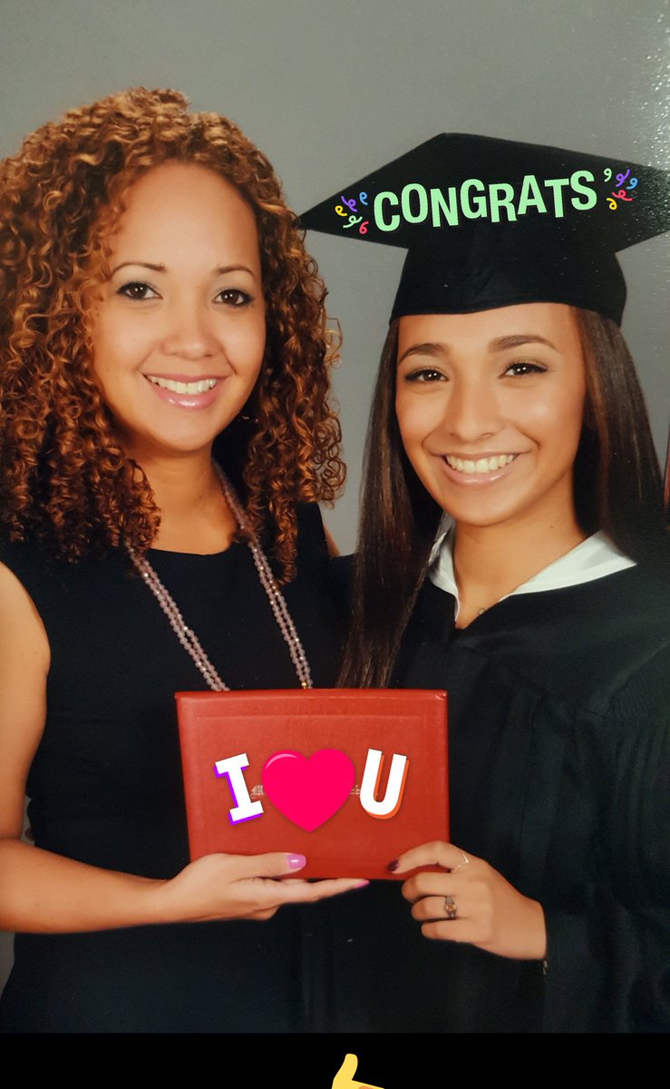 ArelysVB's tweet image. I can't believe that my beautiful and smart baby is graduating high school soon!! #WEdidit #proudmom #HSgraduate #collegehereshecomes