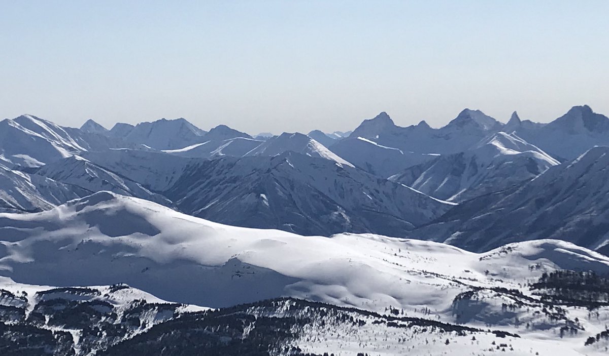 Teaching_Beauty's tweet photo. It was a true #bluebird day at @SunshineVillage #shredssv #girlswhoshred #candianrockies #banff #happyplace ππβ€οΈ https://t.co/a1IcWcD1K1