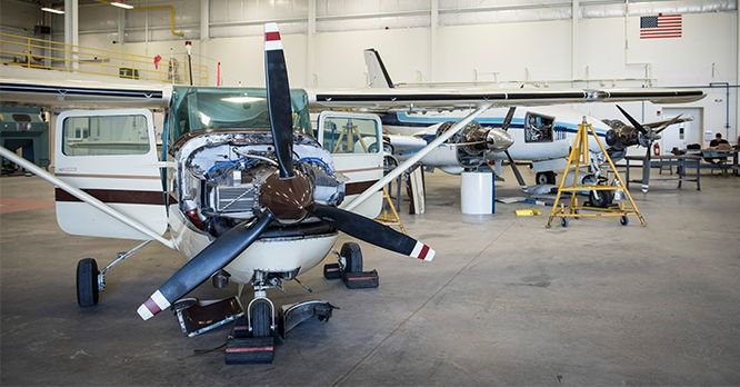 Coin2Fly's tweet photo. At least one aviation maintenance shop in the line-up to be a #Coin2Fly merchant. #CryptoCurrencies #cryptocurrencynews #altcoins #masternode https://t.co/tF3qcVcWlQ