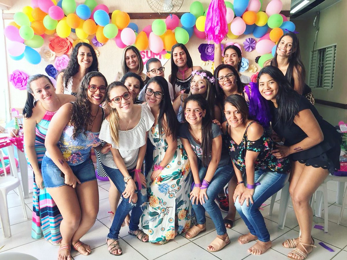 DrykaCasttro's tweet photo. Que dia bomm 😍♥️ #SumerDay #MinistérioEster #IgrejaAmorECuidado 🙏 https://t.co/WKm9js9q3H