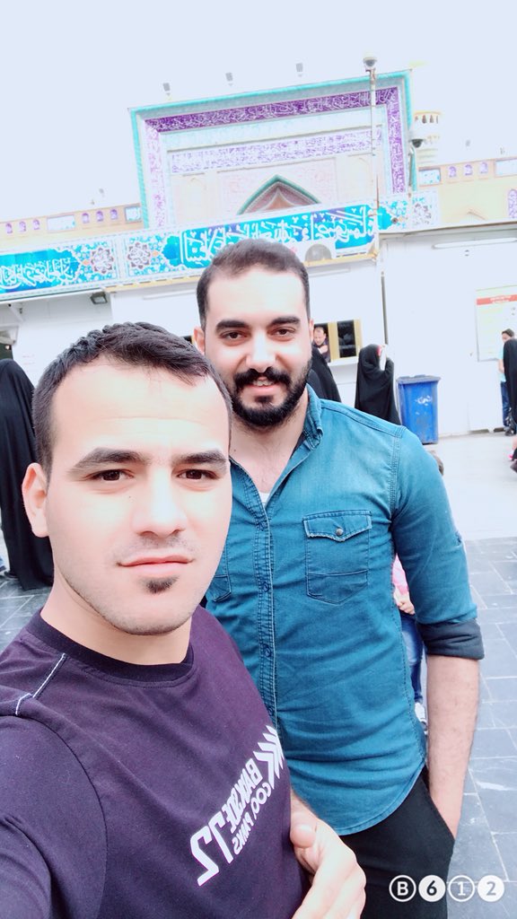 MustafaMusic9's tweet photo. بالصدفه يتمشه شفت محبوب الروح          وحضنته امام الناس      ابحرگه ونوح                    حبيب قلبي الغالي #محمد باقر ❤️❤️ https://t.co/vwZgItaLCS